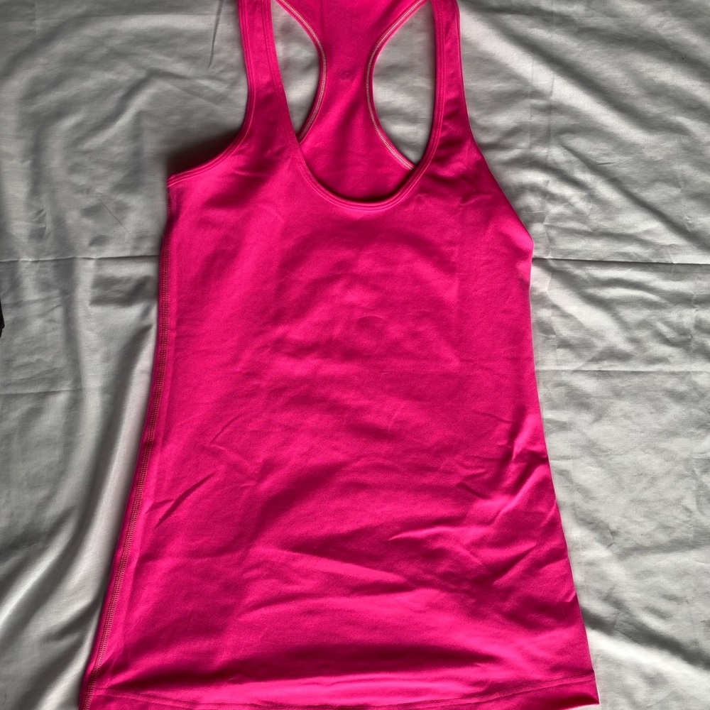 Lululemon tank